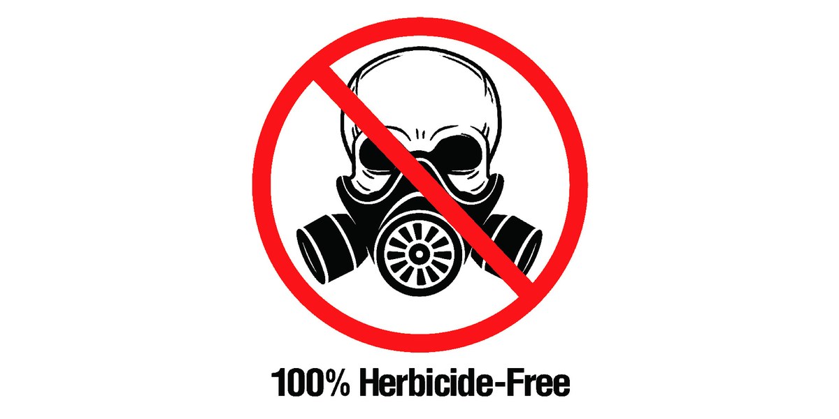 Badge 100% Herbicide-Free: verboden-symbool over schedel met gasmasker